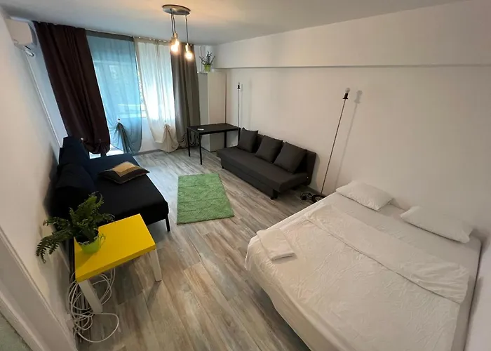 36 Apartament *